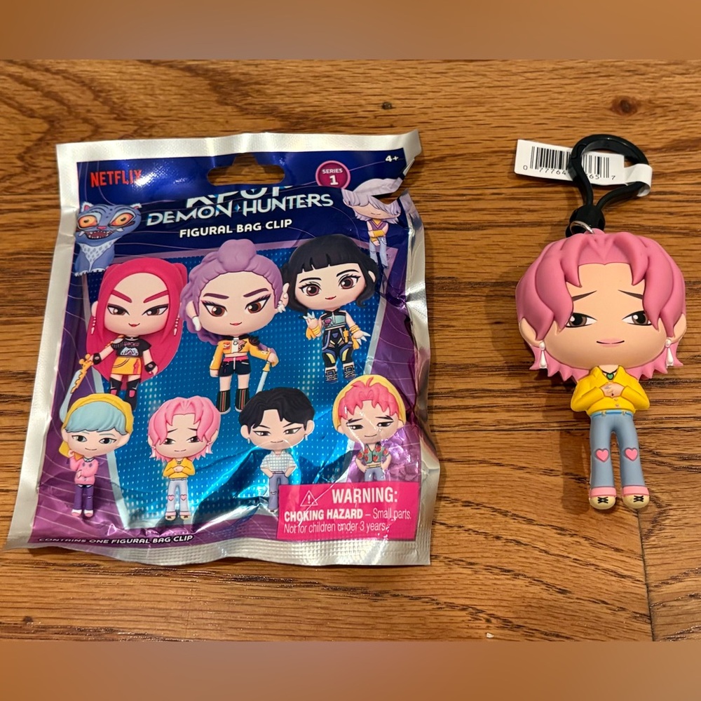 K-Pop Demon Hunters Figural Bag Clip ROMANCE Blind Bag Keychain Kpop Netflix